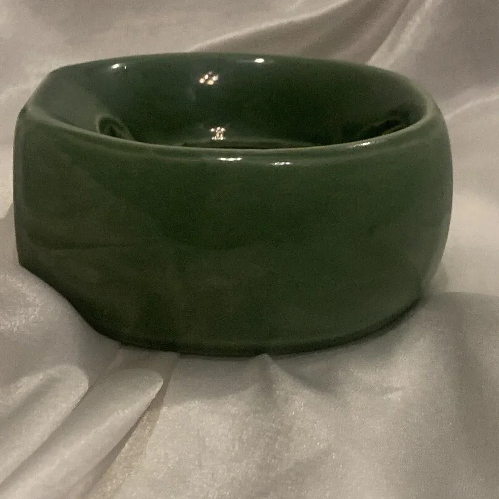 Vase. Bamboo Shoot. Round. Missing cylinder. 5.3